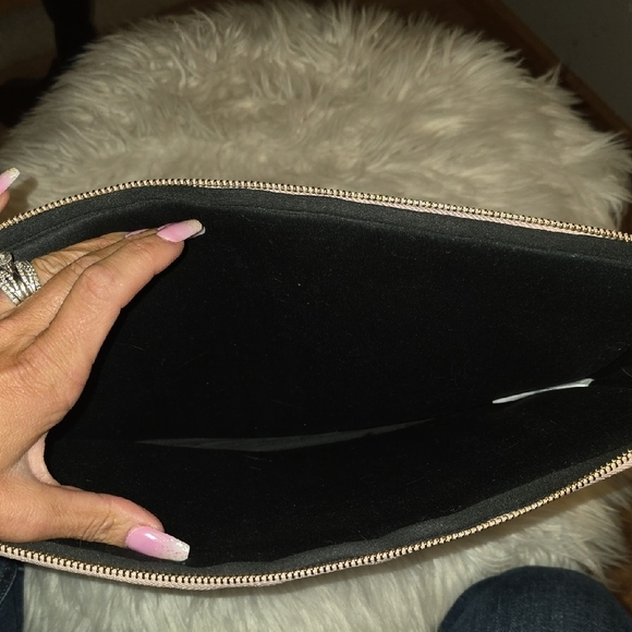 Kate Spade Sparkling Rose Gold Tablet Sleeve - Picture 4 of 6